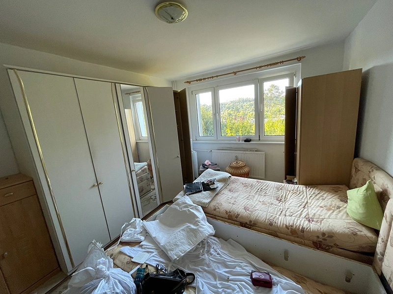 Wohnungsauflösung Berlin Potsdam Schlafzimmer vorher